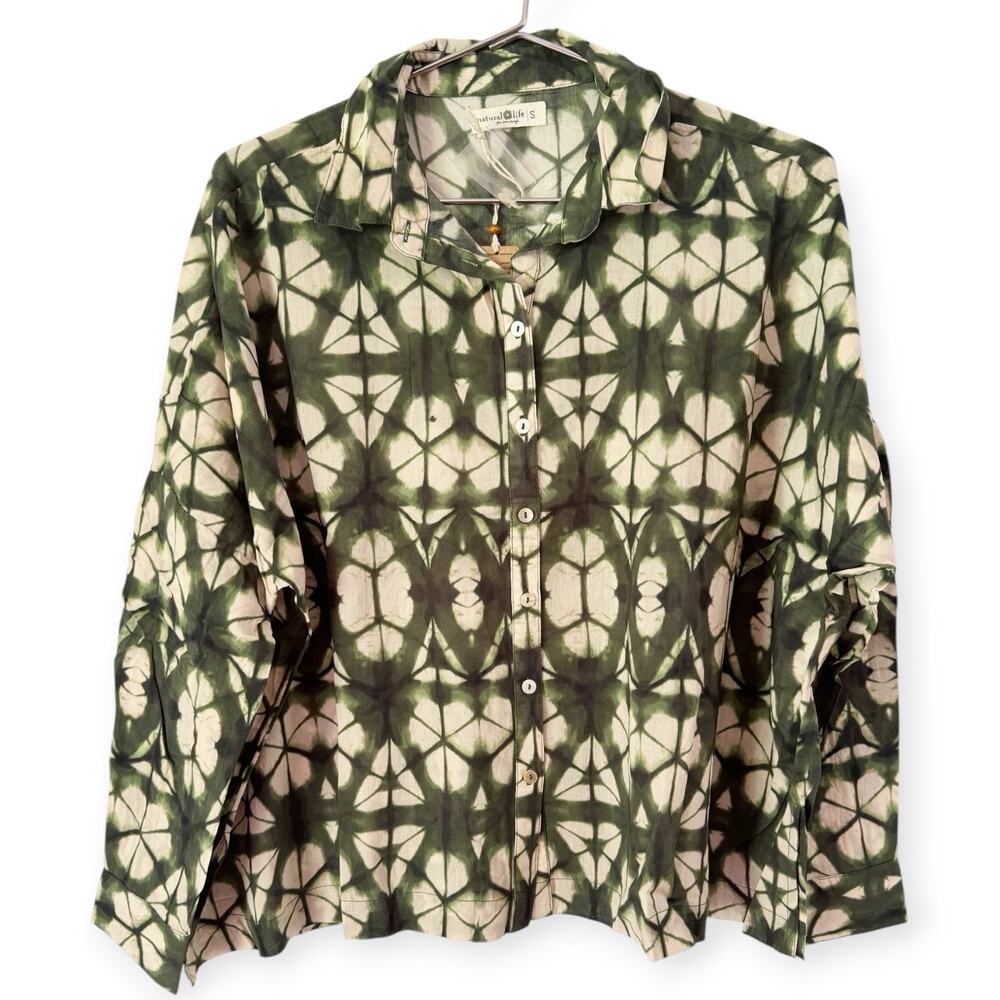 NWT Natural Life Green Geo Print Button Front Cropped Cotton Shirt Size Small